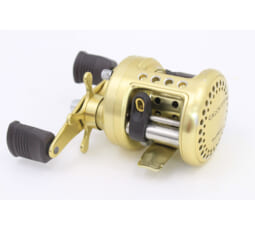 実際に不用品・廃品として買取したSHIMANO ベイトリールの写真