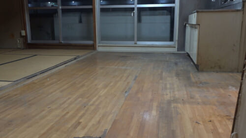 清掃後の部屋