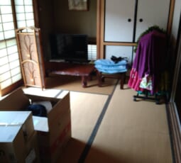 一軒家丸ごと片付け 作業前の写真