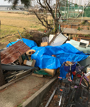 大阪府東大阪市 O様の不用品回収作業前のご自宅の写真