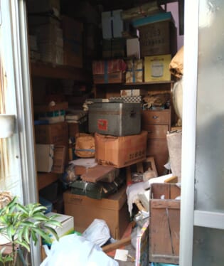 大阪府大阪市阿倍野区　B様の不用品回収作業前のご自宅の写真