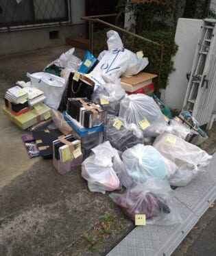 奈良県橿原市 Y様の不用品回収作業前のご自宅の写真