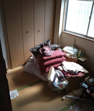 大阪府寝屋川市 A様の不用品回収作業前のご自宅の写真