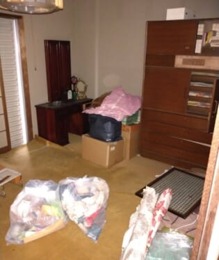 大阪府大阪市住吉区 S様の不用品回収作業前のご自宅の写真