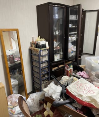 大阪府大阪市住之江区 T様の不用品回収作業前のご自宅の写真