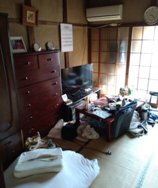 奈良県奈良市 B様の不用品回収作業前のご自宅の写真