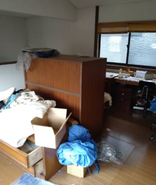 大阪府河内長野市 E様の不用品回収作業前のご自宅の写真