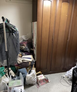 京都府木津川市 A様の遺品整理作業前のご自宅の写真