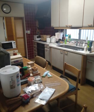 大阪府泉南市 R様の不用品回収作業前のご自宅の写真