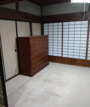 大阪府大阪市西成区 D様の不用品回収作業前のご自宅の写真