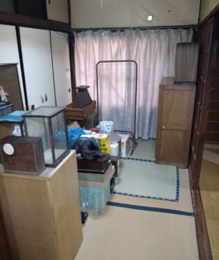 大阪府大阪市浪速区 R様の不用品回収作業前のご自宅の写真