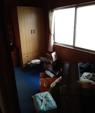 奈良県生駒市 H様の遺品整理作業前のご自宅の写真