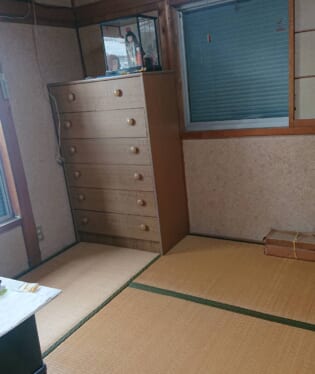 大阪府河内長野市 T様の不用品回収作業前のご自宅の写真