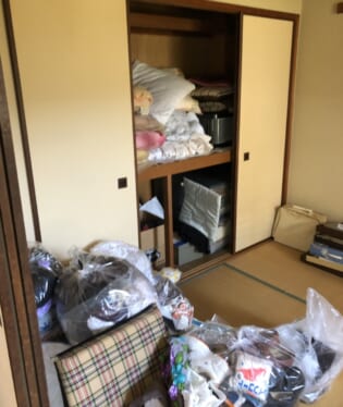 大阪府富田林市 T様の不用品回収作業前のご自宅の写真