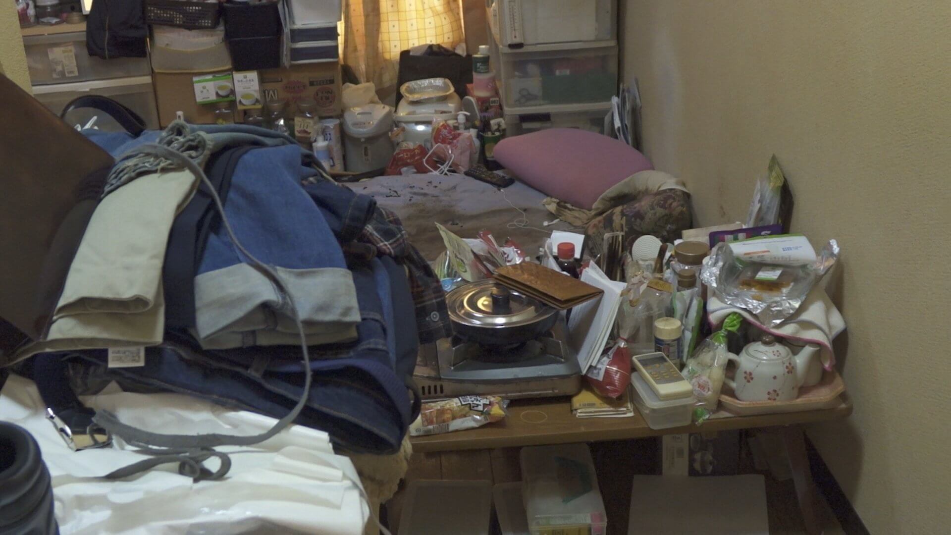 孤独死現場の生活の痕跡2
