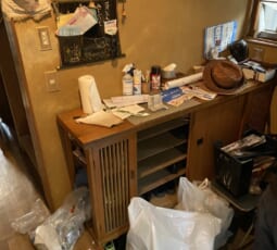 一軒家丸ごと片付け・生前整理 作業前の写真