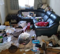 遺品整理 作業前の写真