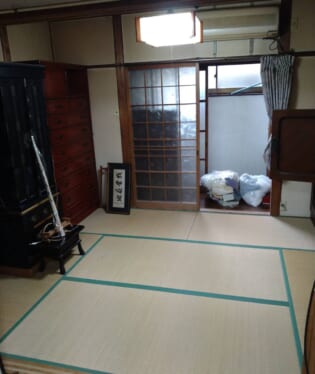 大阪府大阪市住吉区　G様の不用品回収作業前のご自宅の写真