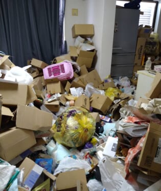 京都府京都市右京区 A様の不用品回収作業前のご自宅の写真