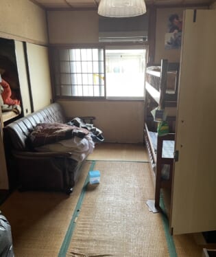 大阪府八尾市 K様の不用品回収作業前のご自宅の写真