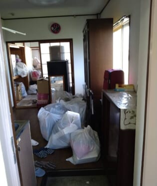 大阪府大阪市平野区 N様の不用品回収作業前のご自宅の写真