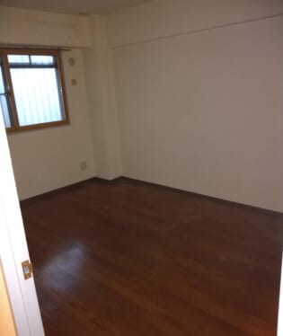 大阪府羽曳野市 E様の不用品回収作業後のご自宅の写真