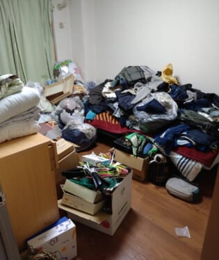 大阪府羽曳野市 E様の不用品回収作業前のご自宅の写真