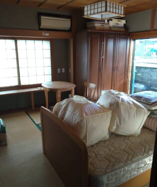 大阪府東大阪市 G様の不用品回収作業前のご自宅の写真