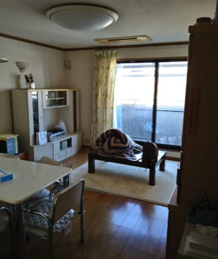 大阪府寝屋川市 Z様の不用品回収作業前のご自宅の写真