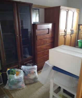 高槻市 D様の遺品整理作業前のご自宅の写真