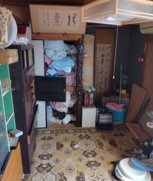 大阪府貝塚市 L様の遺品整理作業前のご自宅の写真
