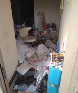 奈良県 O様のゴミ屋敷片付け前のご自宅の写真