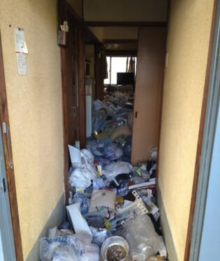 大阪 W様のゴミ屋敷片付け前のご自宅の写真