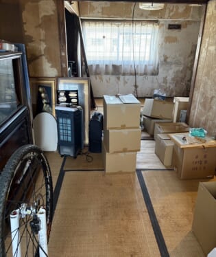 大阪府八尾市 D様の不用品回収作業前のご自宅の写真