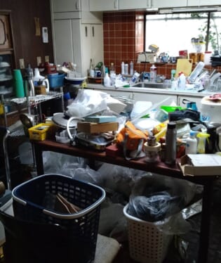 奈良県奈良市 O様の不用品回収作業前のご自宅の写真