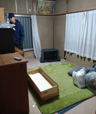大阪府摂津市 M様の遺品整理作業前のご自宅の写真