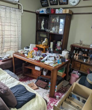 大阪府大阪市東淀川区 R様の不用品回収作業前のご自宅の写真