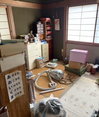 大阪府東大阪市 T様の不用品回収作業前のご自宅の写真