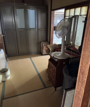 大阪府東大阪市 R様の不用品回収作業前のご自宅の写真