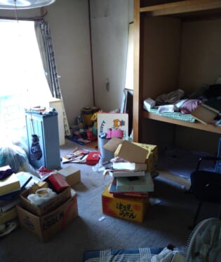 大阪府枚方市 F様の不用品回収作業前のご自宅の写真