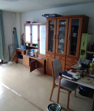 大阪府大阪市東住吉区 J様の不用品回収作業前のご自宅の写真
