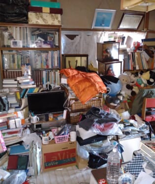 大阪府大東市 F様の不用品回収作業前のご自宅の写真