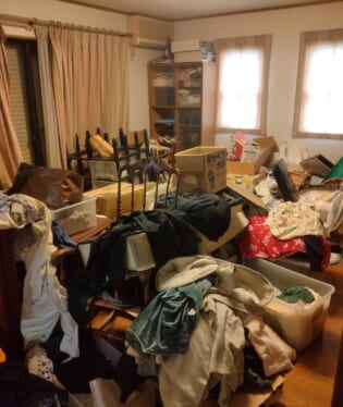 奈良県奈良市 N様の不用品回収作業前のご自宅の写真