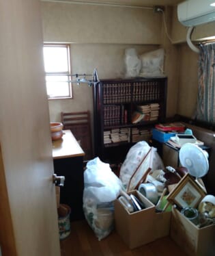 大阪府大阪市浪速区 D様の不用品回収作業前のご自宅の写真