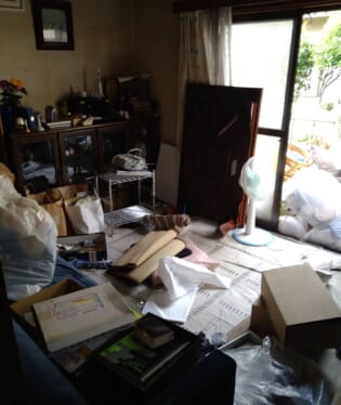 奈良県天理市 R様の不用品回収作業前のご自宅の写真