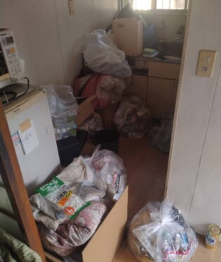奈良県奈良市 E様の不用品回収作業前のご自宅の写真