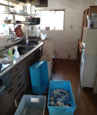 奈良県生駒市 D様の不用品回収作業前のご自宅の写真