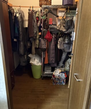 大阪府大阪市住吉区 F様の不用品回収作業前のご自宅の写真