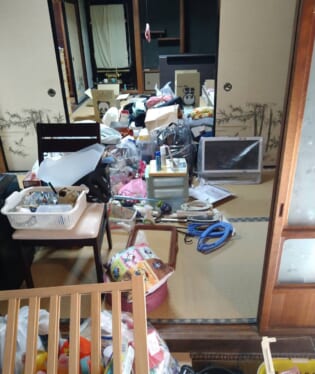 大阪府柏原市 W様の不用品回収作業前のご自宅の写真