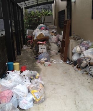 奈良県奈良市 E様の不用品回収作業前のご自宅の写真